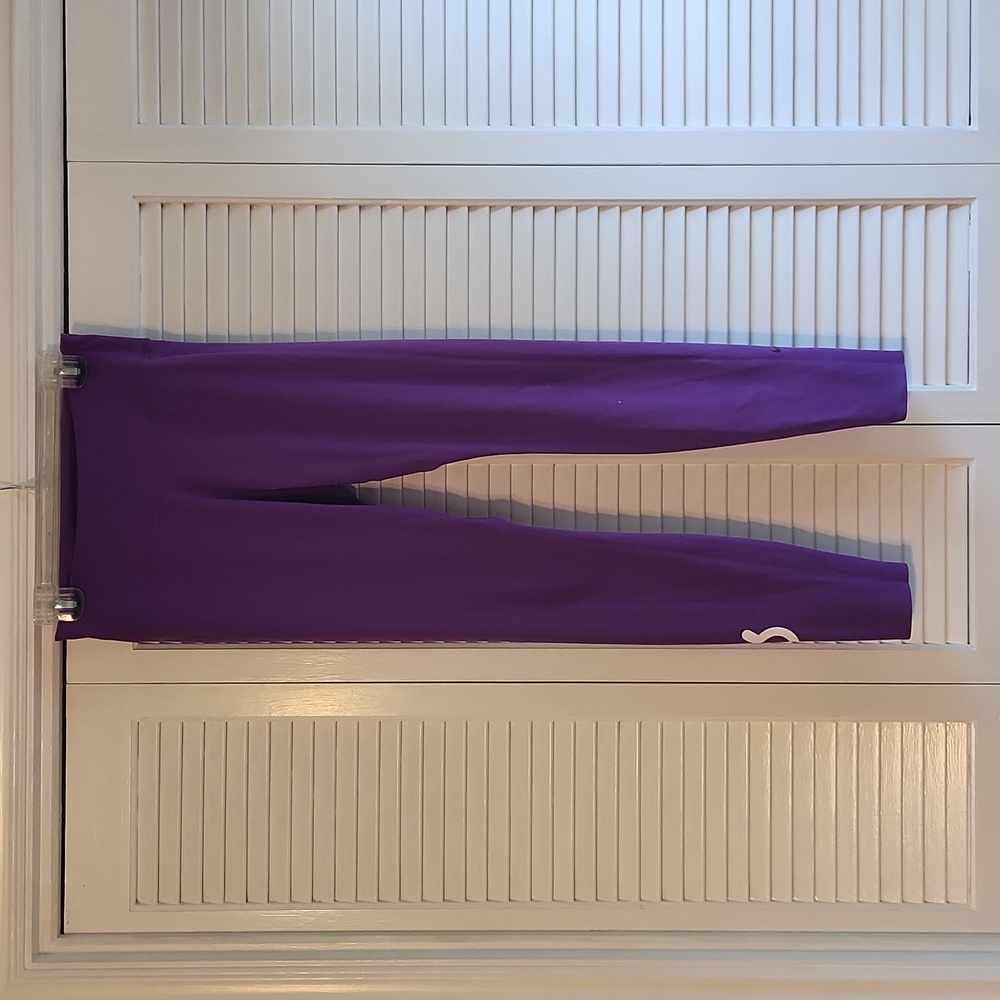 Peleton Leggings - image 1